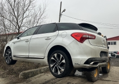 Dezmembrez Citroen DS5 hybrid4 (diesel+electric) 2012 euro 5