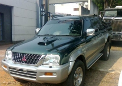 Mitsubishi L 200 2,5 tdi 2004