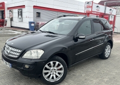 Mercedes-Benz ML 320
