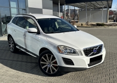 Volvo XC 60 2,4 d5 2011 automata 4x4 
